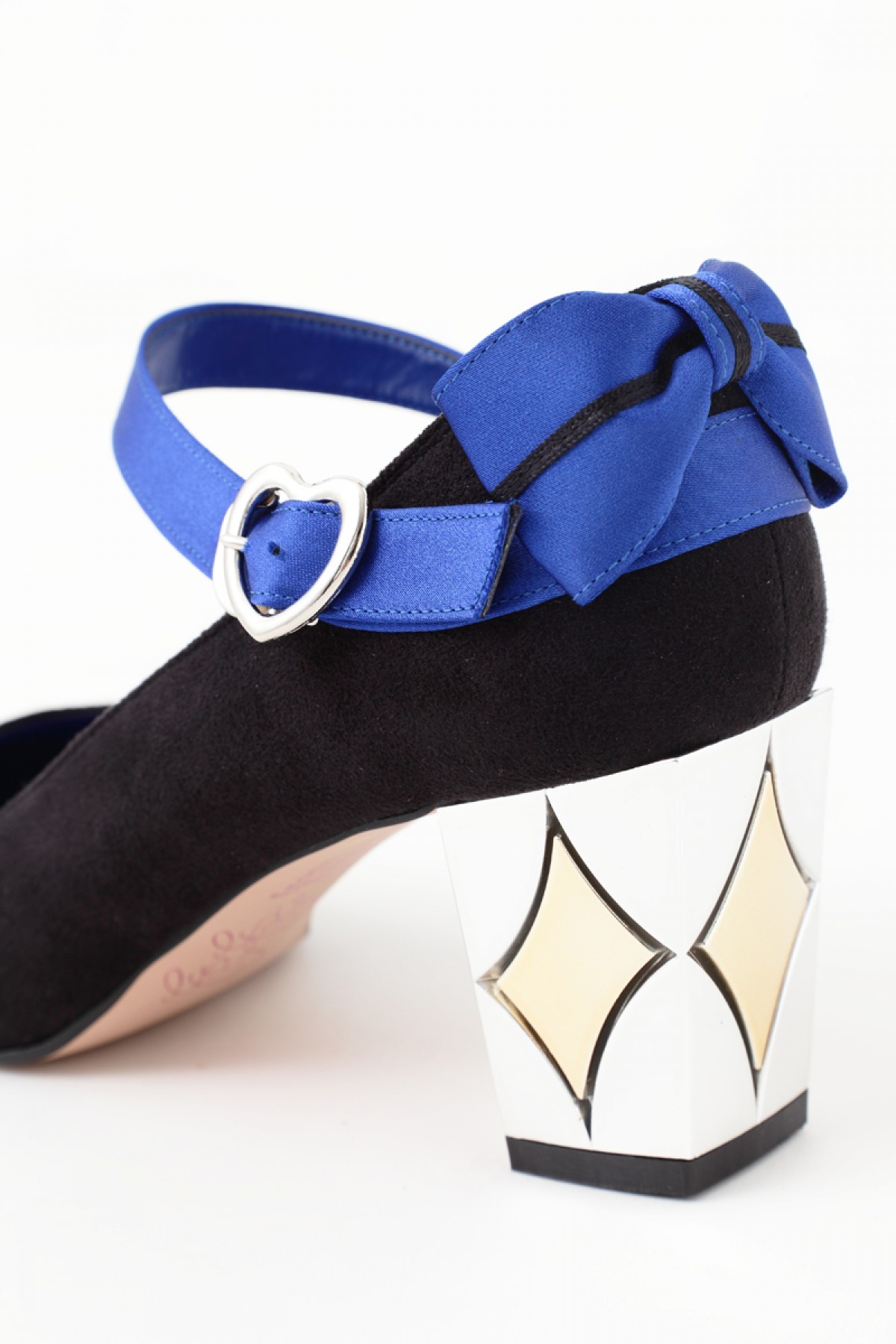 ＜フォト特集＞女性ラブライバー必見！『ラブライブ』μ’sモチーフのパンプスが登場