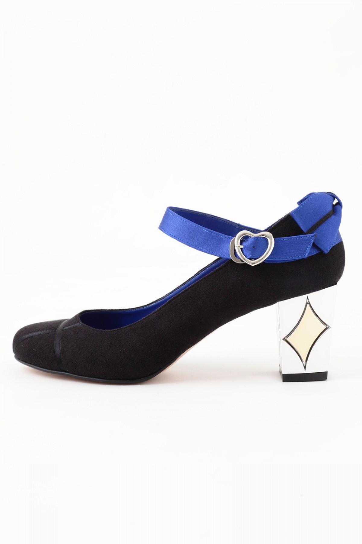 ＜フォト特集＞女性ラブライバー必見！『ラブライブ』μ’sモチーフのパンプスが登場