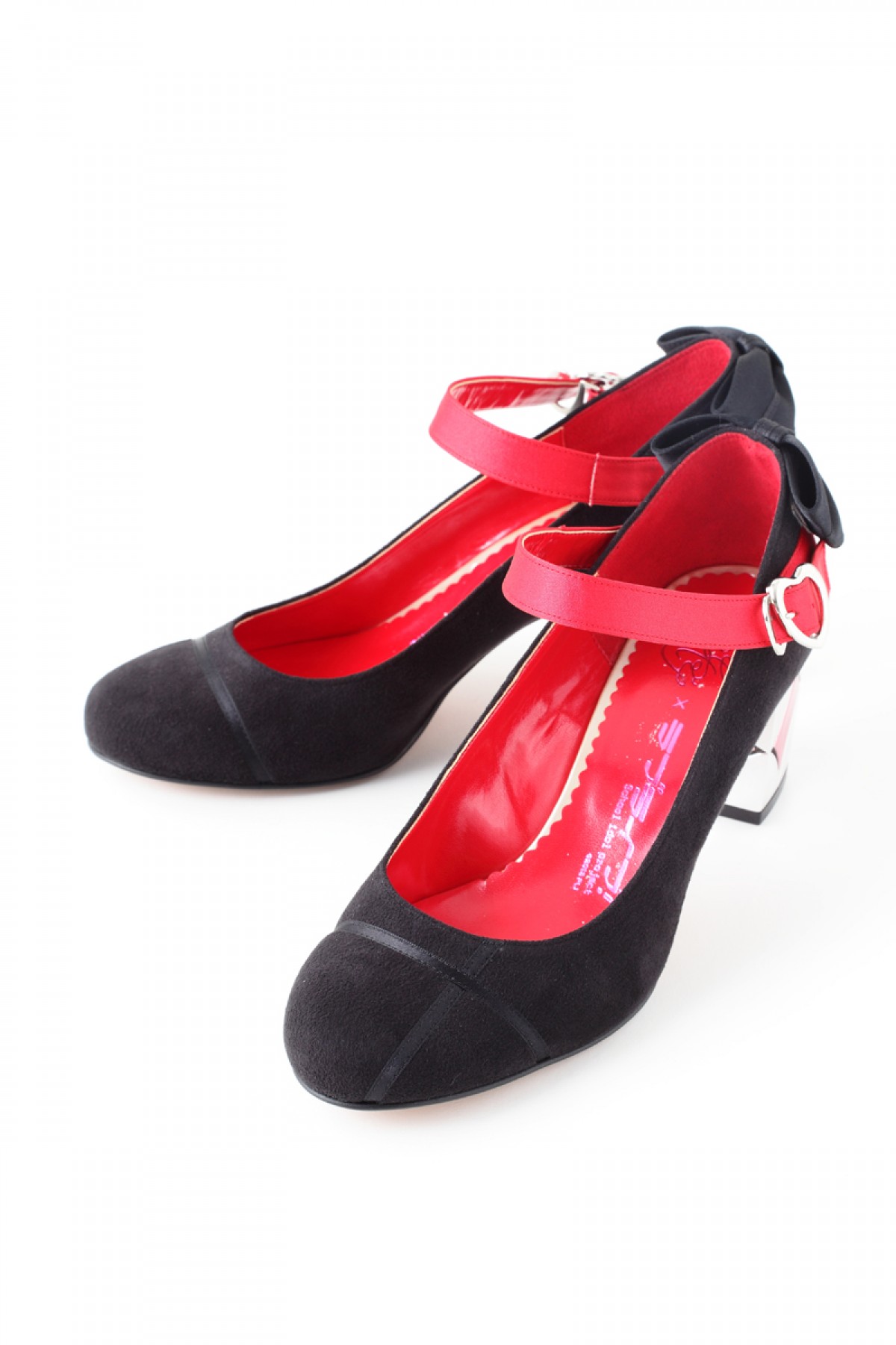 ＜フォト特集＞女性ラブライバー必見！『ラブライブ』μ’sモチーフのパンプスが登場