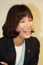 水川あさみ、『東京スカーレット～警視庁NS係』舞台挨拶に出席