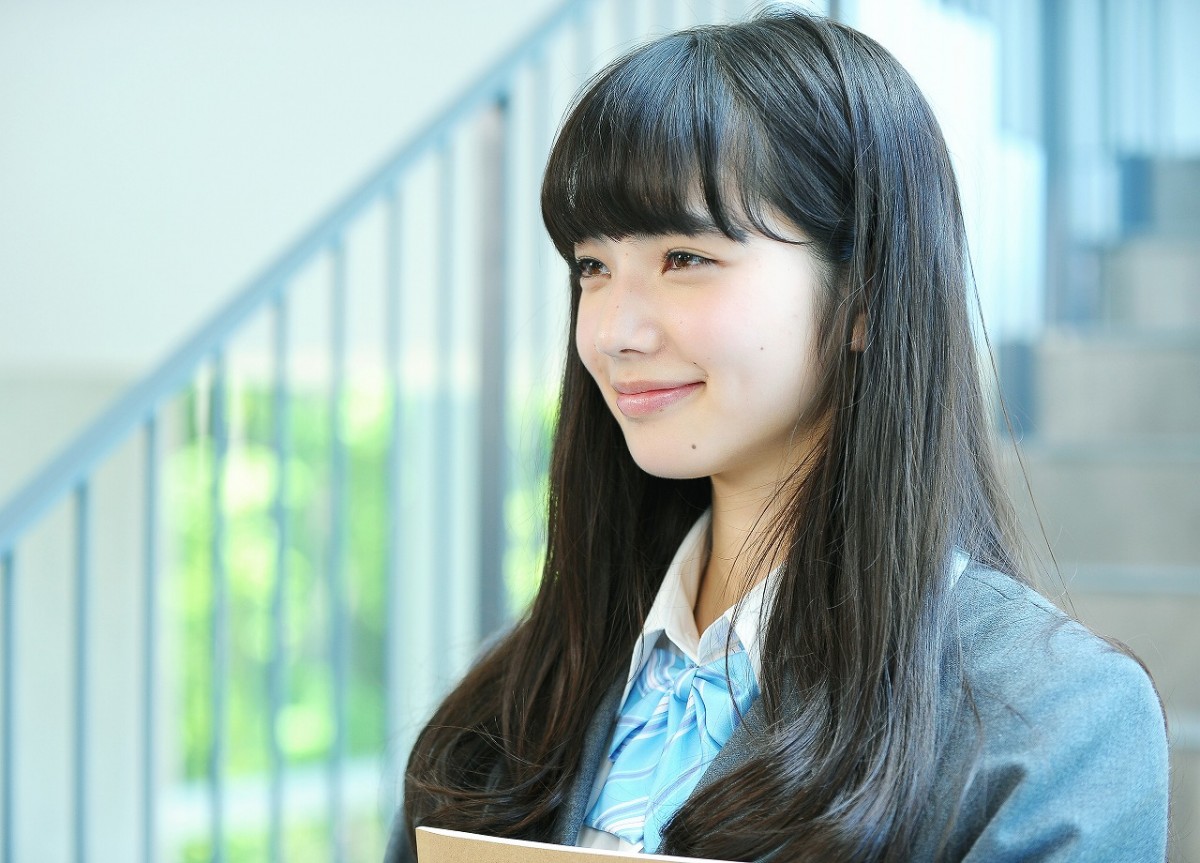 実写版『バクマン』ヒロイン・亜豆は小松菜奈に決定！「夢に向かって頑張る姿に共感」