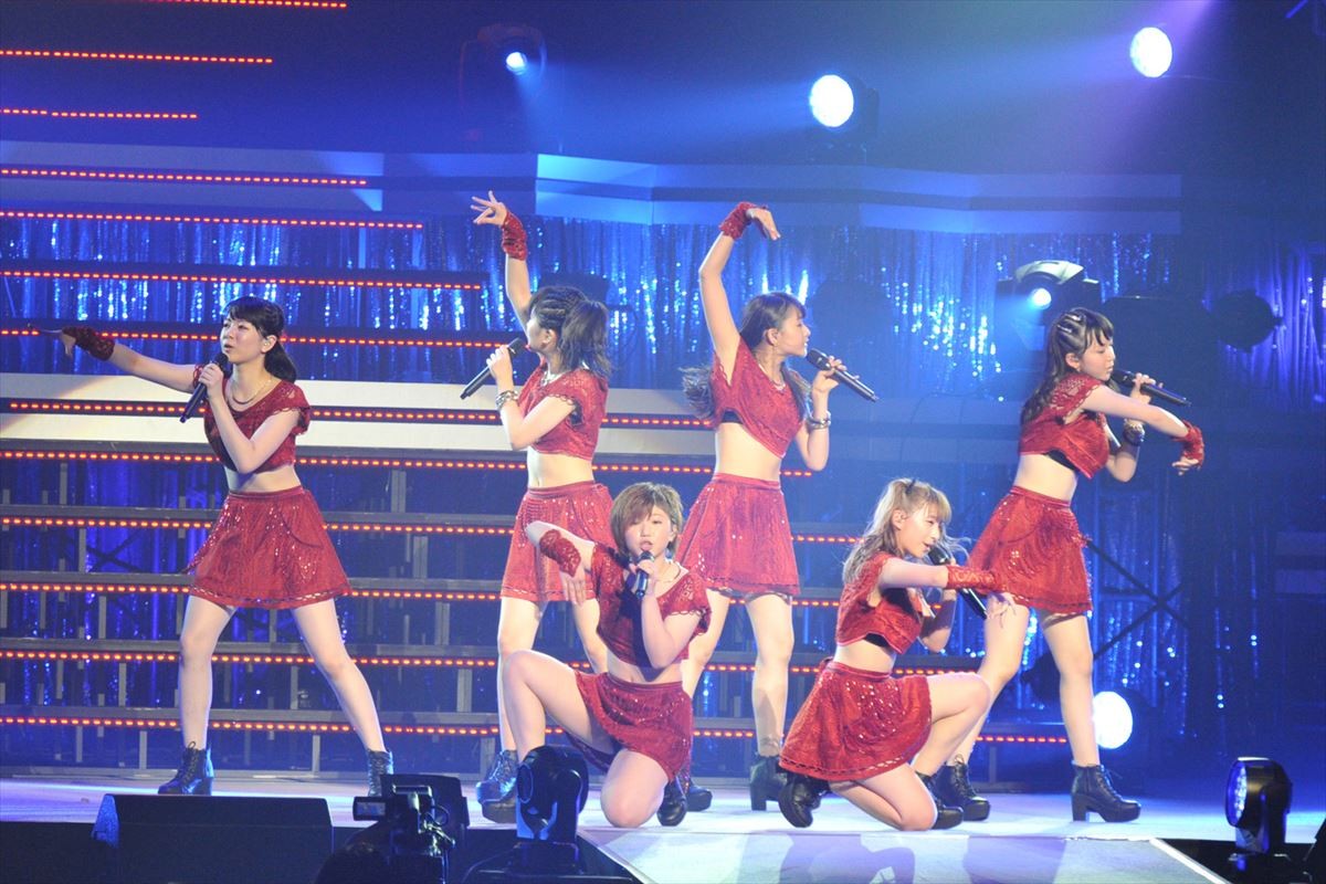 スマイレージ初の武道館ライブ、ハロプロ全グループが駆けつけ祝福！