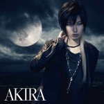 AKIRAメジャーデビュー曲「蒼き月満ちて」ジャケット【通常版】