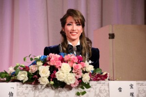 早霧せいな（アラン役）、『伯爵令嬢‐ジュ・テーム、きみを愛さずにはいられない‐』制作発表会に出席