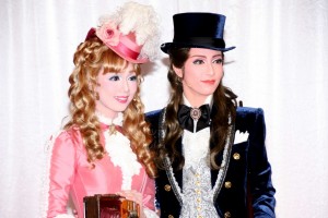 早霧せいな、咲妃みゆ、『伯爵令嬢‐ジュ・テーム、きみを愛さずにはいられない‐』制作発表会にて