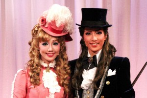 早霧せいな、咲妃みゆ、『伯爵令嬢‐ジュ・テーム、きみを愛さずにはいられない‐』制作発表会にて