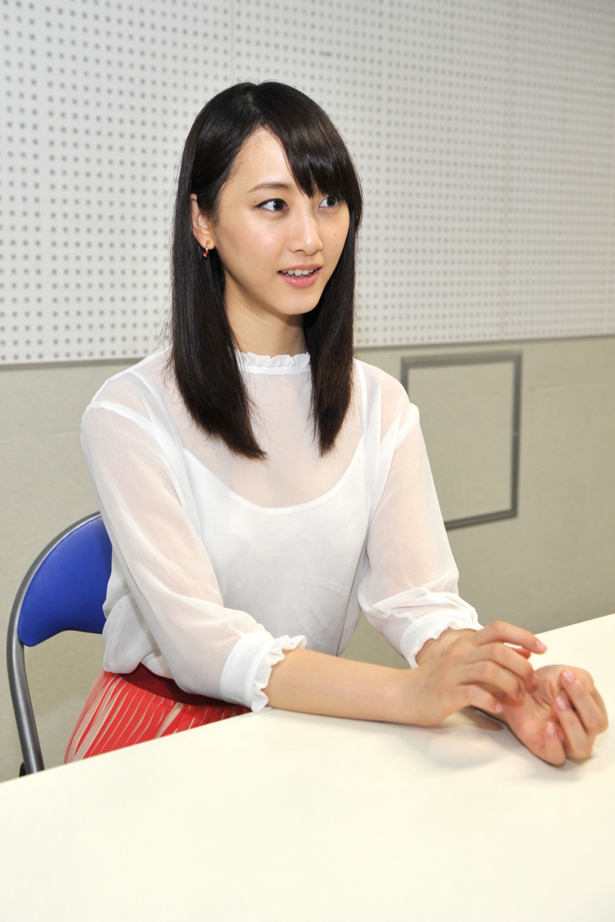 SKE松井玲奈、「死んだ魚のような目」でキャバ嬢好演　女優としての抱負を語る