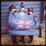 ソニスフィアフェスティバルに登場したBABYMETAL（ソニスフィアフェス Instagramスクリーショット）