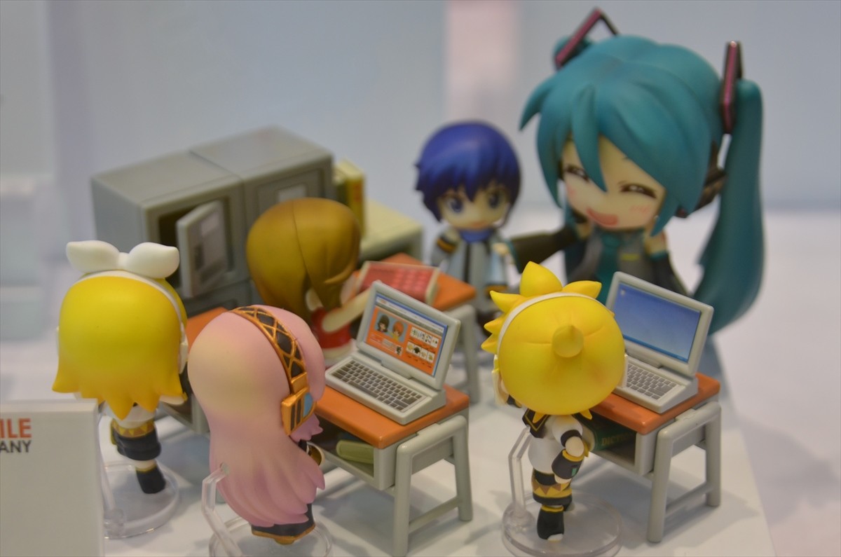 ワンフェスに行ってみた！ まどマギ、ゴジラ、艦これ、進撃の巨人…新作がいっぱい
