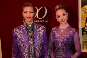 壮一帆、愛加あゆが出席、宝塚『一夢庵風流記 前田慶次』『My Dream TAKARAZUKA』囲み取材