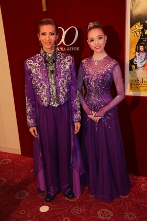 壮一帆、愛加あゆが出席、宝塚『一夢庵風流記 前田慶次』『My Dream TAKARAZUKA』囲み取材