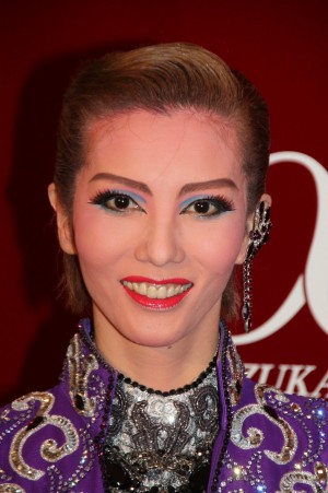 壮一帆が出席、宝塚『一夢庵風流記 前田慶次』『My Dream TAKARAZUKA』囲み取材