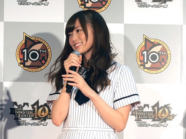 「10週年記念　モンスターハンター展」オープニングセレモニーに登場した乃木坂46“モンハン選抜メンバー”の白石麻衣