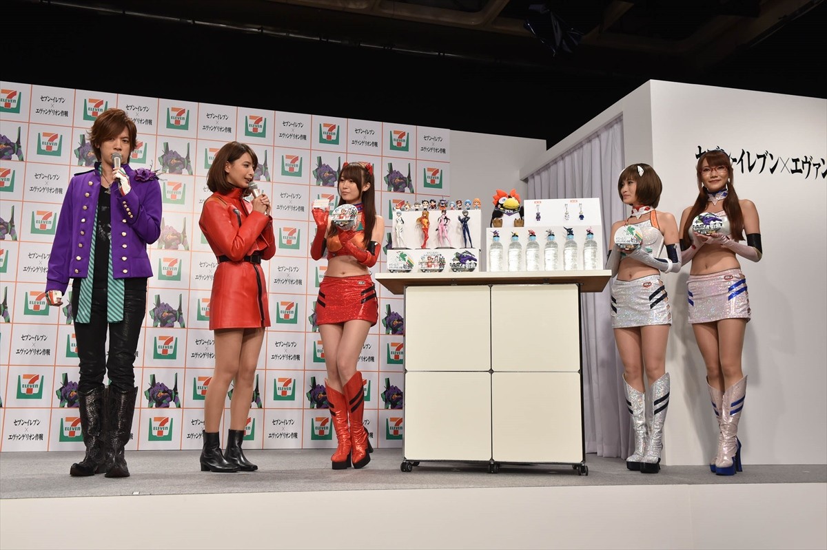 『エヴァ』1体170万円の巨大初号機フィギュア登場！　「セブン」とのコラボ作戦始動