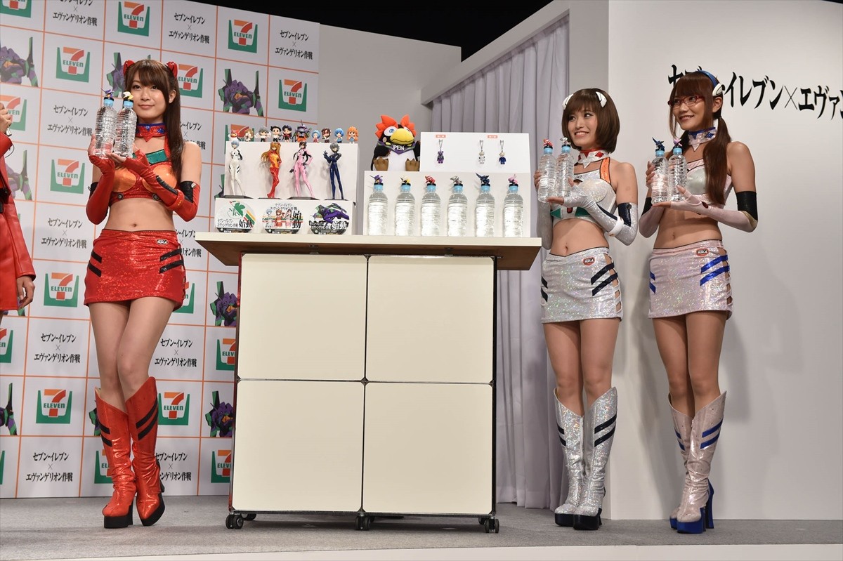 『エヴァ』1体170万円の巨大初号機フィギュア登場！　「セブン」とのコラボ作戦始動