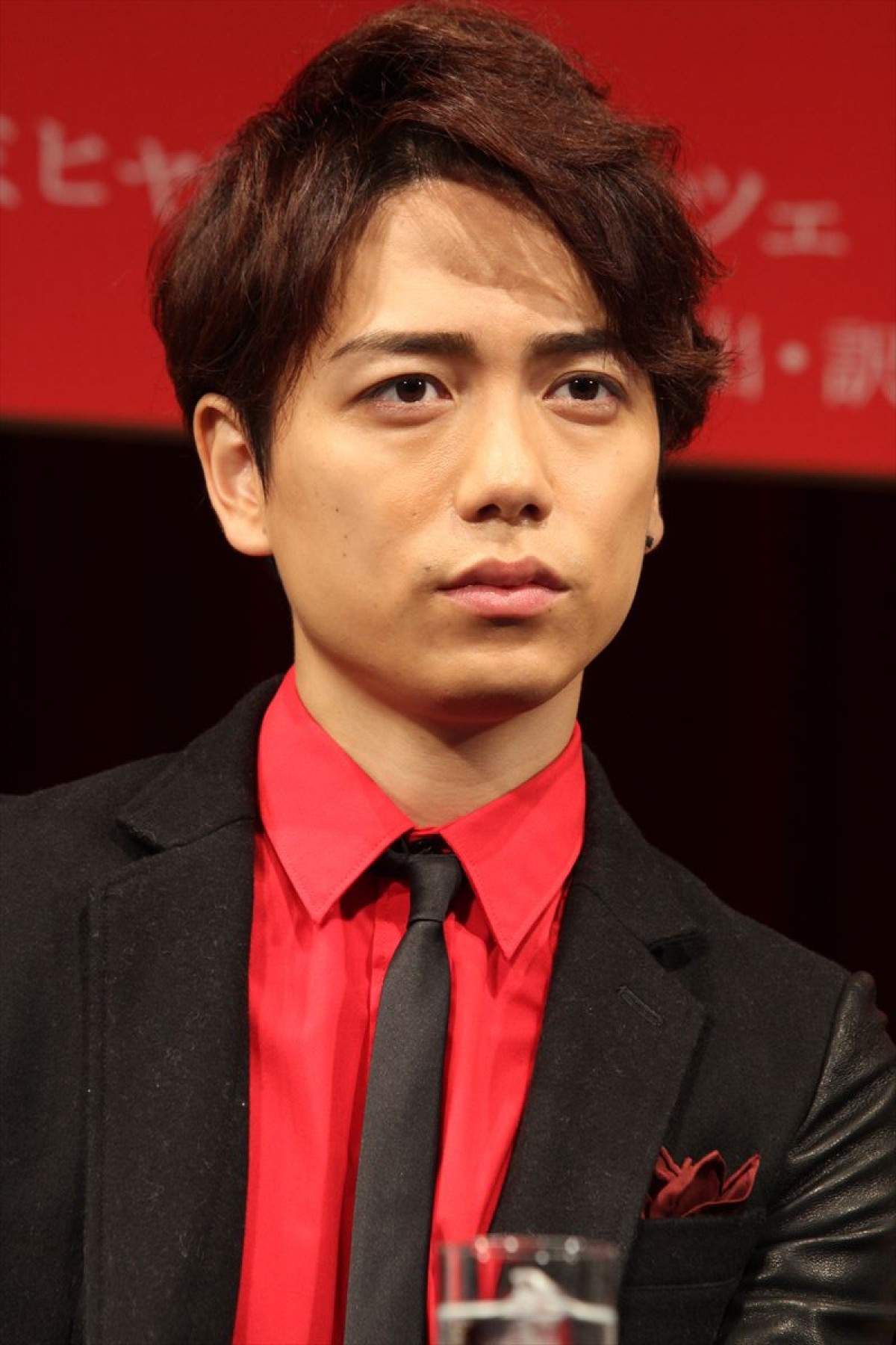 病気療養中の市村正親、“息子”井上芳雄へメッセージ「パパの帰りを待っていて」