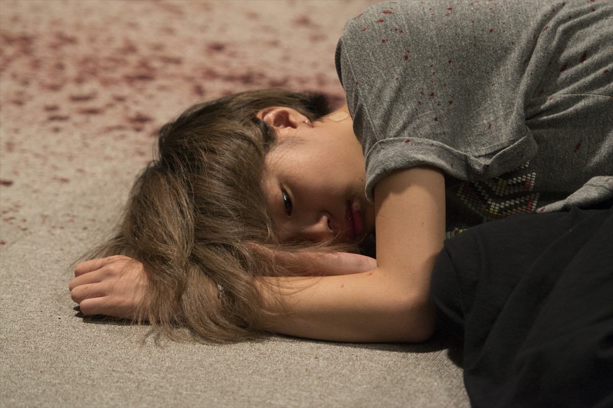 NHK朝ドラ・新ヒロイン土屋太鳳が殺人鬼に！『人狼ゲーム』衝撃の予告解禁