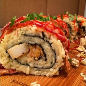 こんなラーメンに誰がした!? “袋麺で作る手巻き寿司”美味しそうで困るレシピとは