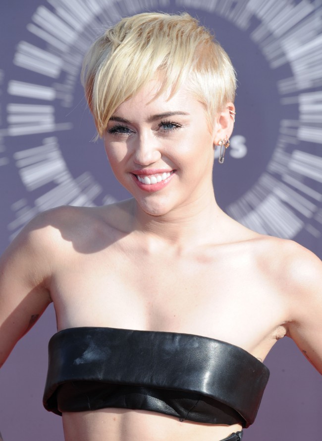 2014 MTV Video Music Awards　20140824　マイリー・サイラス  Miley Cyrus