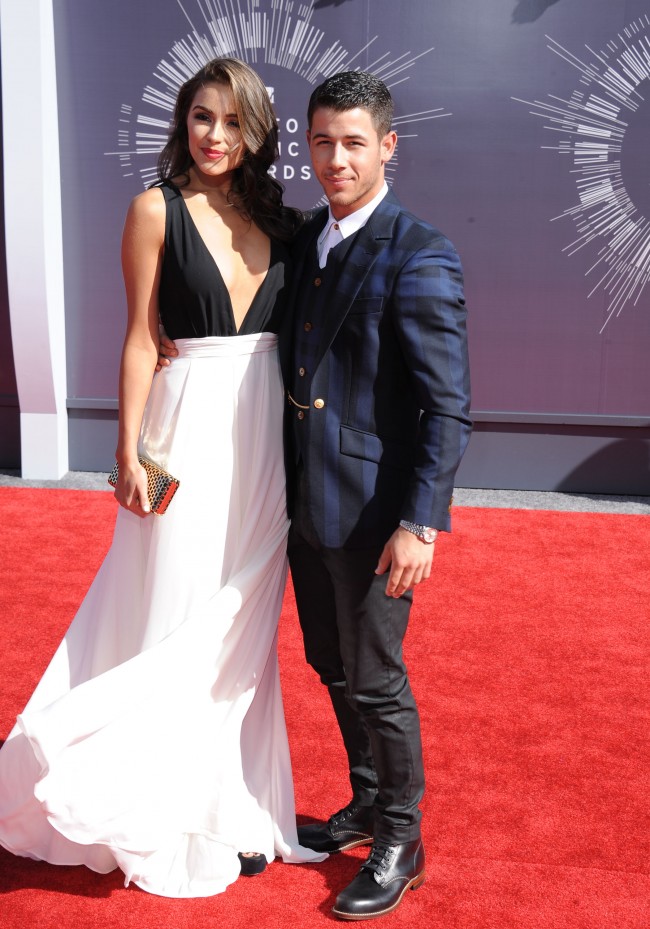 2014 MTV Video Music Awards　20140824　Olivia Culpo　オリヴィア・カルポ　、 ニック・ジョナス  Nick Jonas