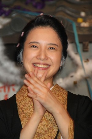 『花子とアン』クランクアップ取材会に登場した吉高由里子