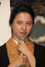『花子とアン』クランクアップ取材会に登場した吉高由里子