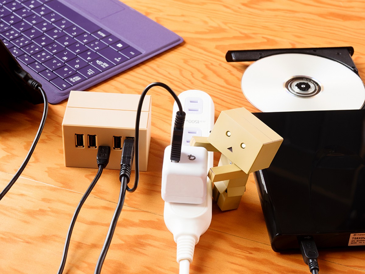 ダンボー型のUSBハブが可愛い上に実用的！　「リボルテックダンボー」とも合体可能
