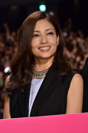 『ルパン三世』初日舞台挨拶に登壇した黒木メイサ