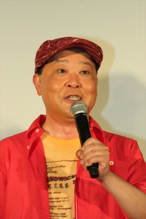 『フルスロットル』公開記念イベントに登場した上島竜兵