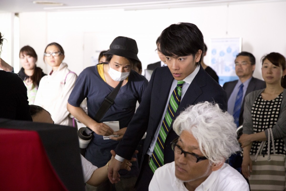 佐藤健、仕事は「人間関係が左右する」　新CMでサラリーマン役に