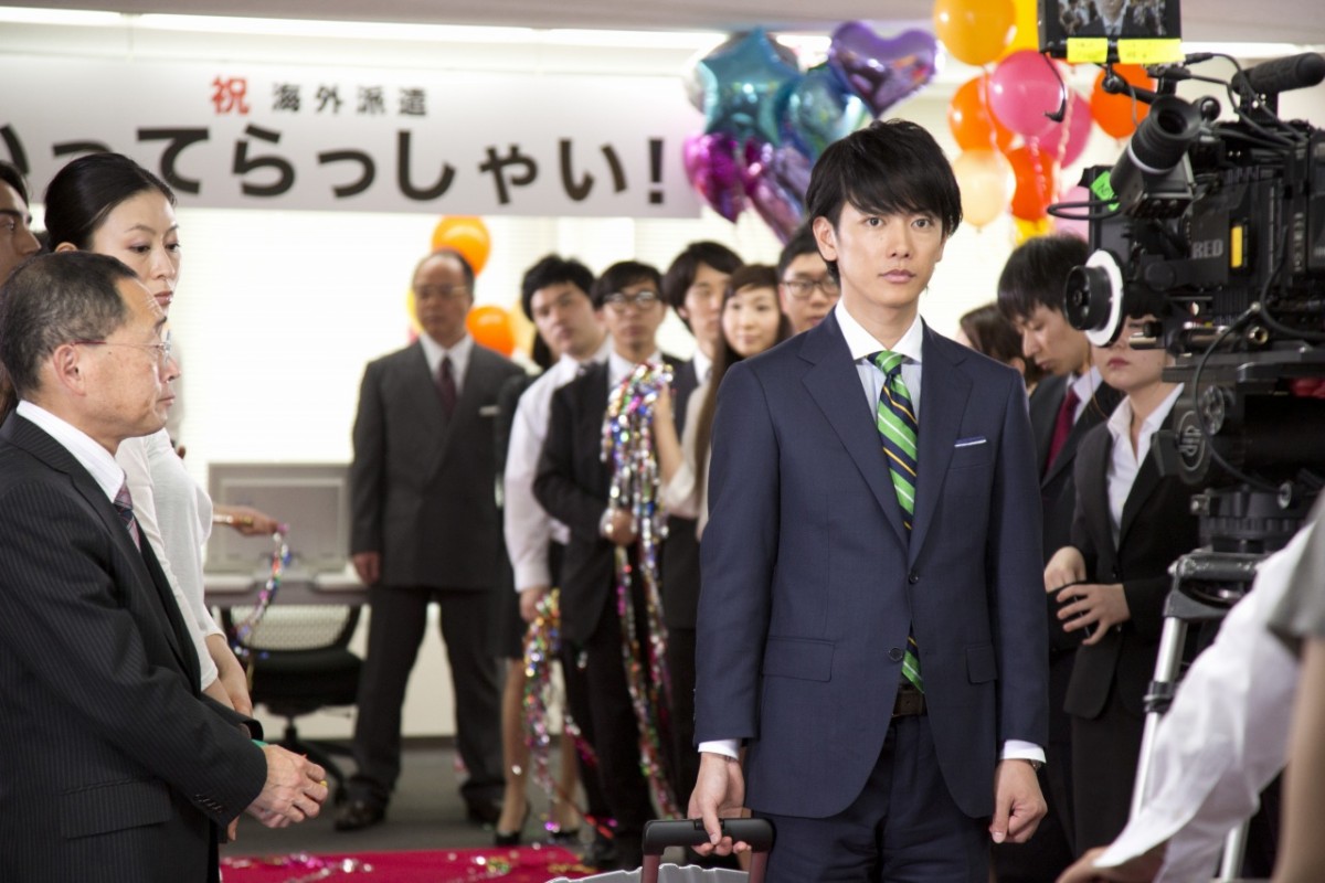 佐藤健、仕事は「人間関係が左右する」　新CMでサラリーマン役に