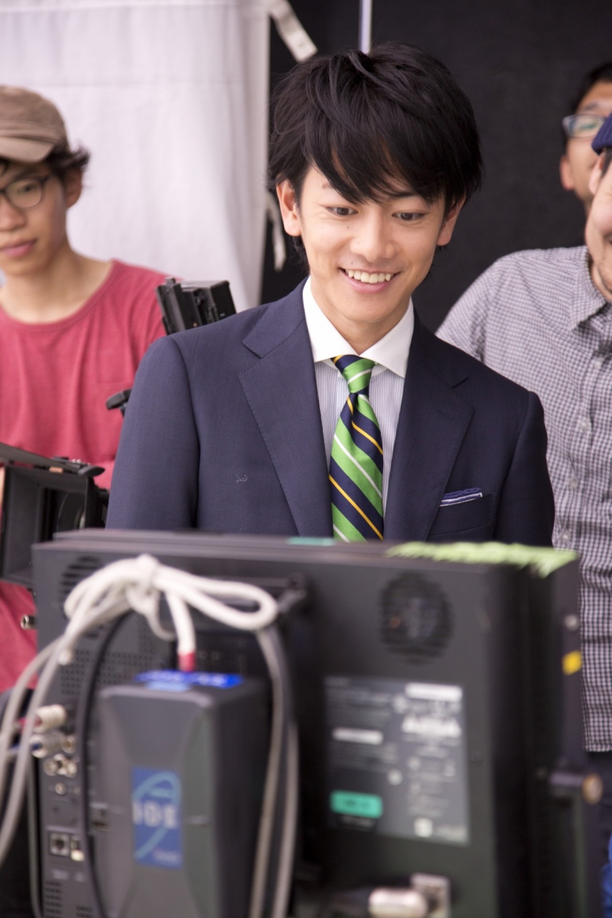 佐藤健、仕事は「人間関係が左右する」　新CMでサラリーマン役に