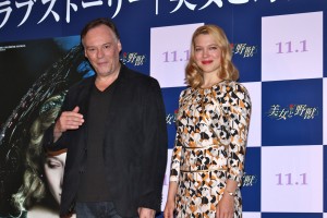 映画『美女と野獣』来日記者会見に登場したクリストフ・ガンズ監督、レア・セドゥー