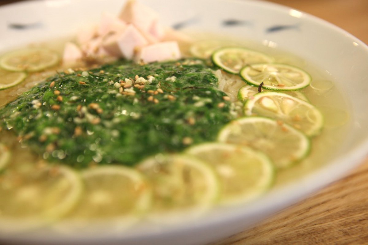 徳島県神山町の“すだち”と東京12の飲食店がコラボ！名物「フィッシュかつ」も登場