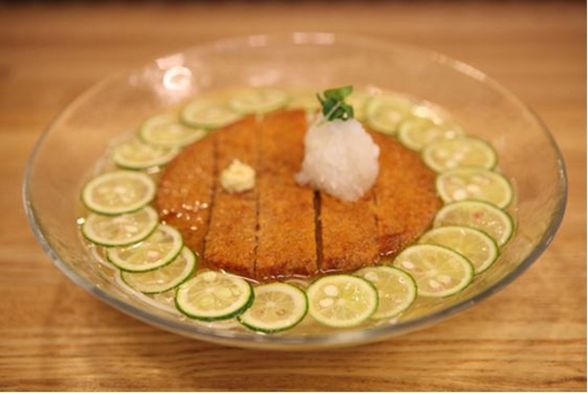徳島県神山町の“すだち”と東京12の飲食店がコラボ！名物「フィッシュかつ」も登場