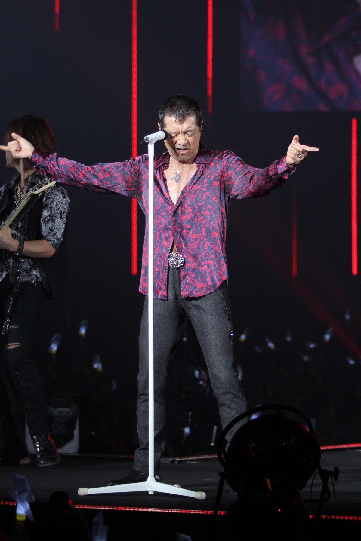 矢沢永吉、サプライズ登場！熱狂ライブに「ありがとう、ロックンロール！」＜東京ガールズコレクション2014AW＞
