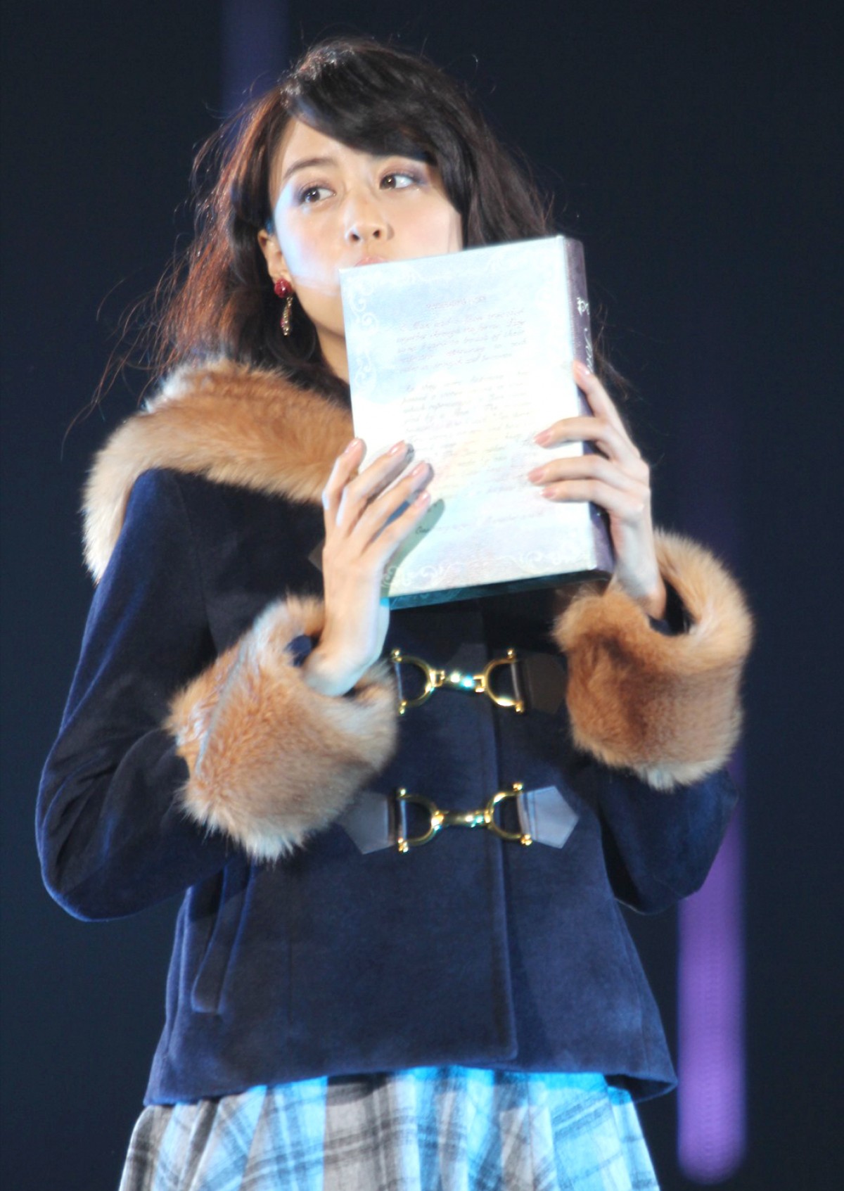 桐谷美玲、黒ジャケットでクールに登場！＜東京ガールズコレクション2014秋冬＞