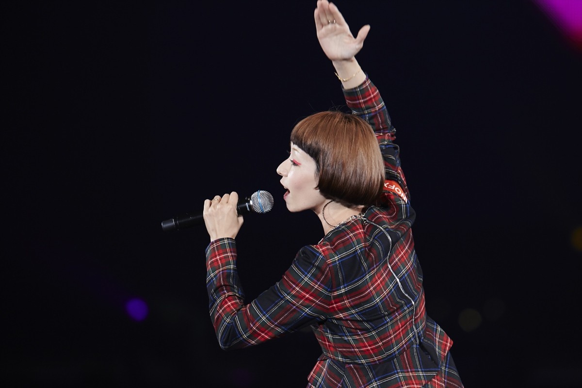 木村カエラ、新曲を初お披露目「とっても激しいけど、とってもいい曲」＜東京ガールズコレクション2014秋冬＞