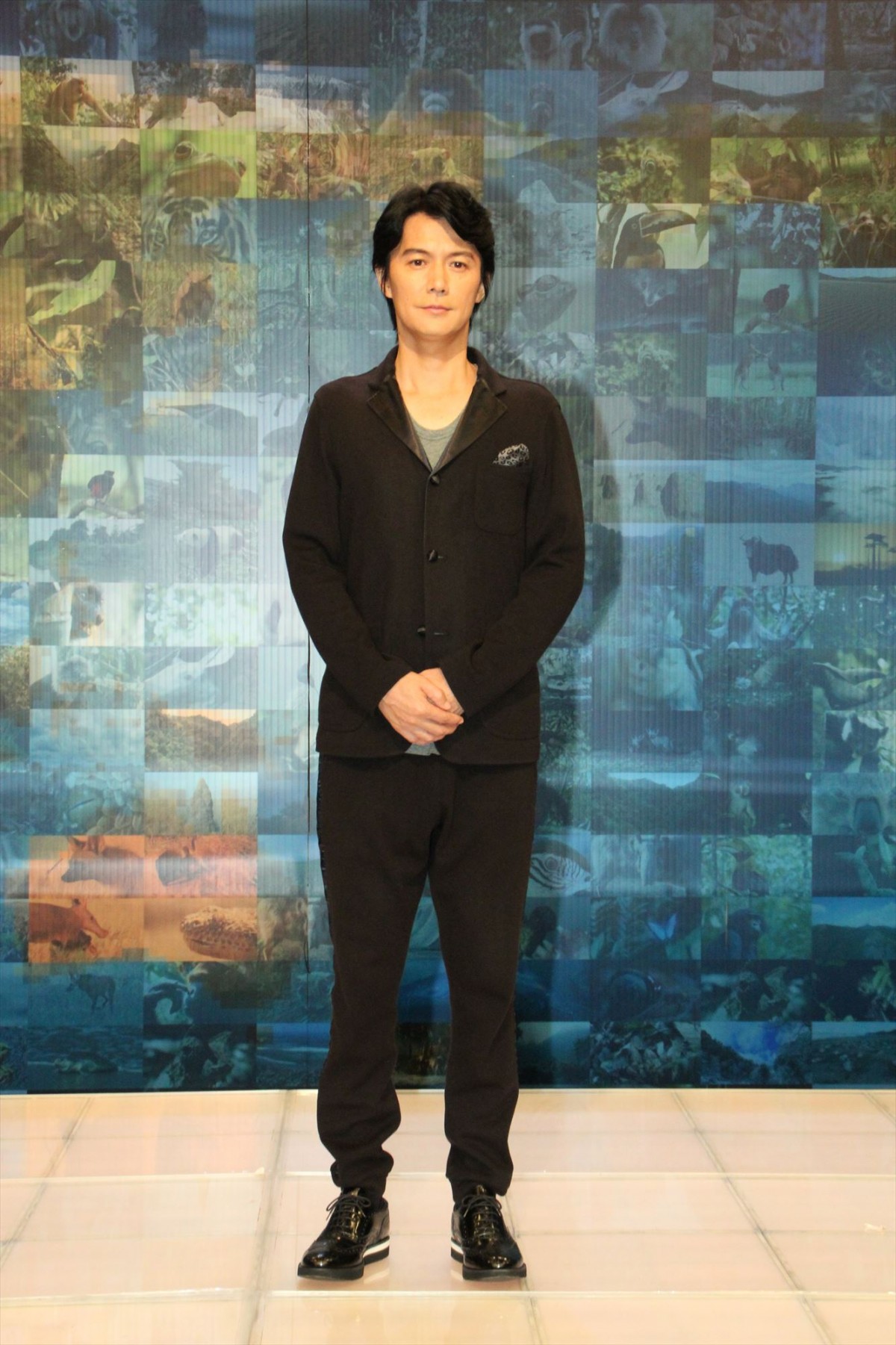 福山雅治『ホットスポット』でカメレオンの吸引力を試す!?「虫を口に咥えて…」