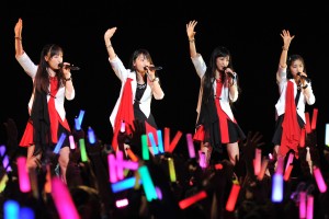 モーニング娘。誕生日イベント『18年目もいきまっしょい！』ライブの様子