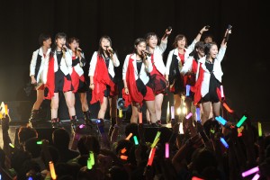 モーニング娘。誕生日イベント『18年目もいきまっしょい！』ライブの様子