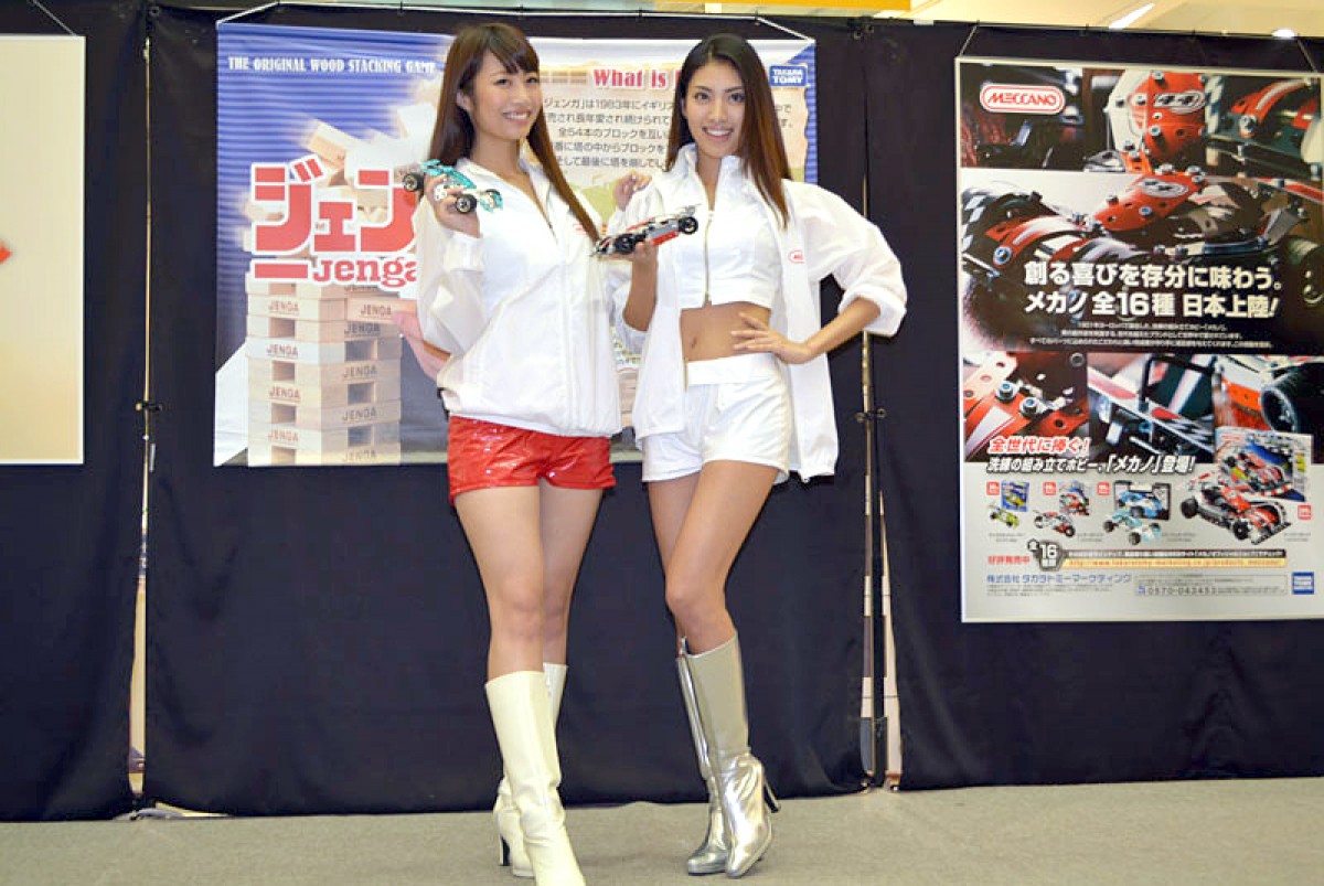 ジェンガール＆メカノ隊がジェンガで火花、DORiveのライブも開催！