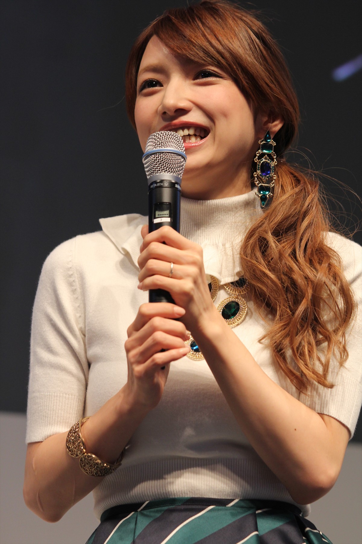 ＜TGS 2014＞後藤真希、『モンハン』ブースに登場！　CM共演した彦摩呂にダメ出し