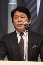 カプコン・辻本春弘社長、TGS『新プロジェクト発表』ステージにて