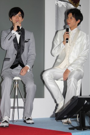 東京ゲームショウ2014「ボルテージブース」トークショーに登場した山本涼介、市川知宏