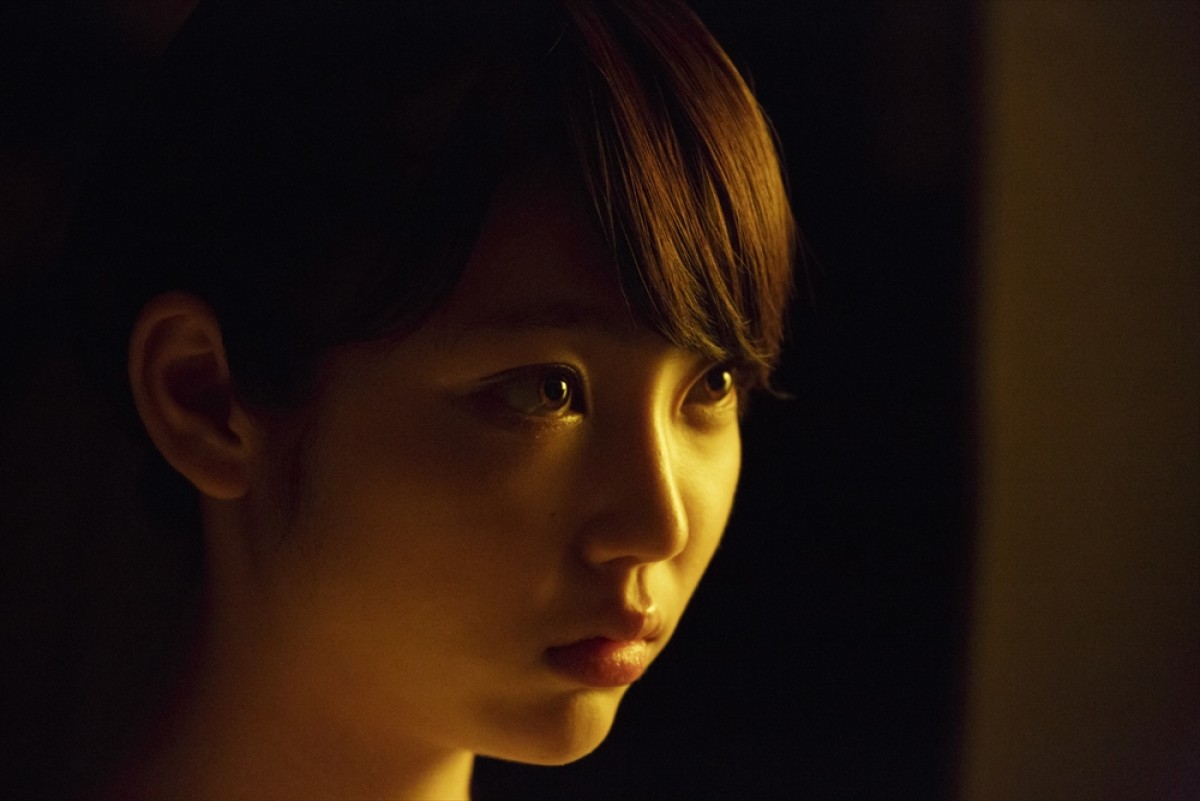 『零』中条あやみ＆森川葵、キスシーンは余裕!?「どの角度がいいですか？」逆質問