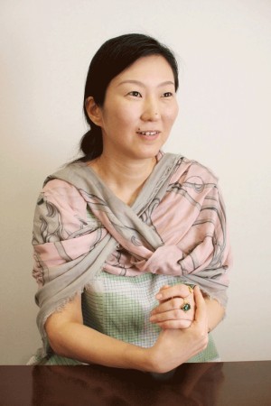 直木賞作家・三浦しをんさん、映画『WOOD JOB！ ～神去なあなあ日常～』を語る