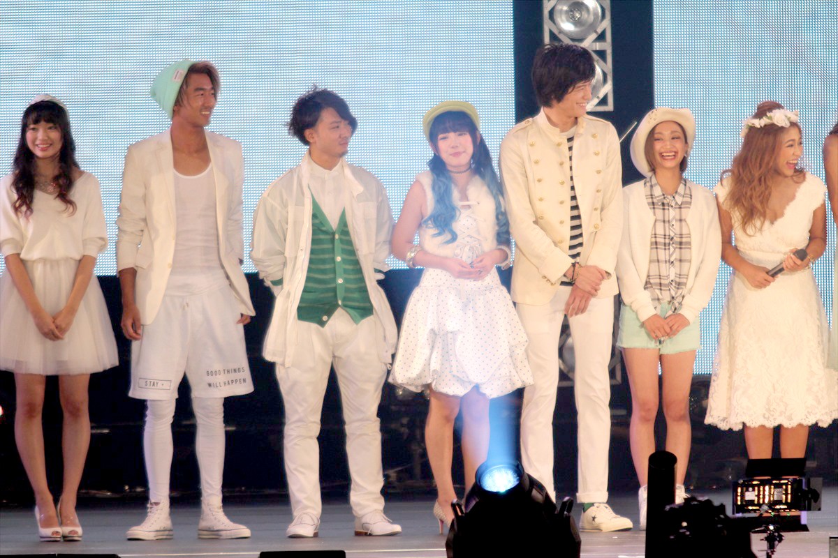 『テラスハウス』歴代メンバー20人が集結！「みんなに出会えたことは一生の宝物」＜GirlsAward 2014秋冬＞