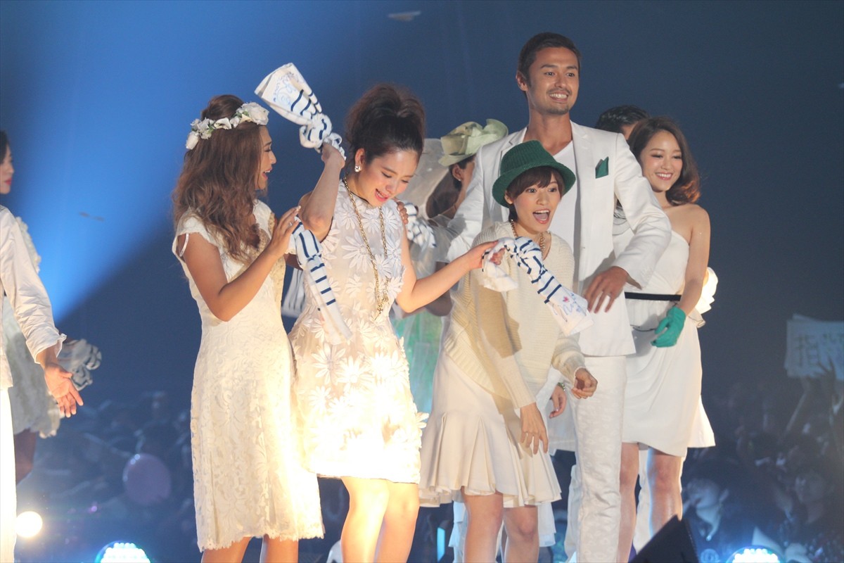 『テラスハウス』歴代メンバー20人が集結！「みんなに出会えたことは一生の宝物」＜GirlsAward 2014秋冬＞