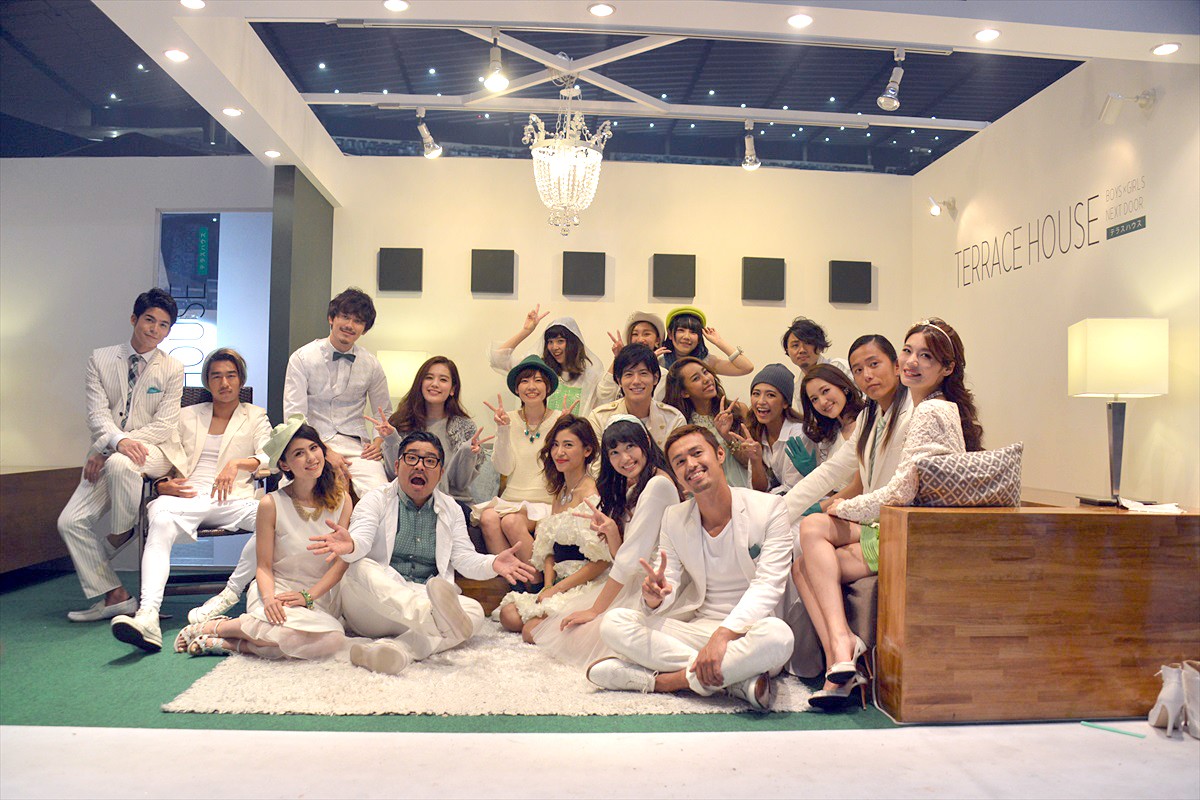 『テラスハウス』歴代メンバー20人が集結！「みんなに出会えたことは一生の宝物」＜GirlsAward 2014秋冬＞